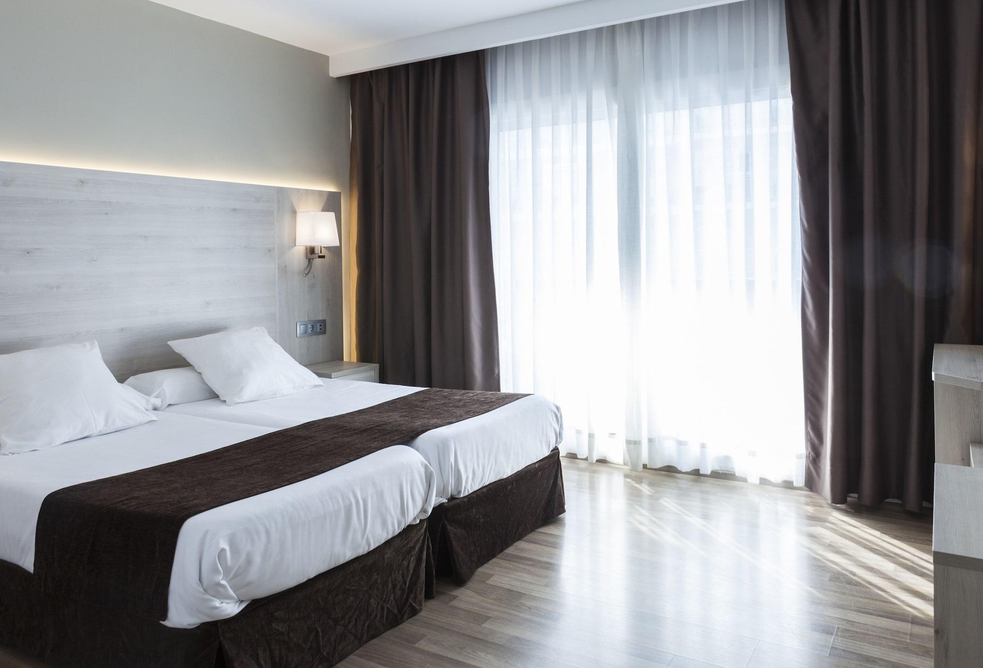 Hotel Helios Lloret Lloret de Mar Esterno foto