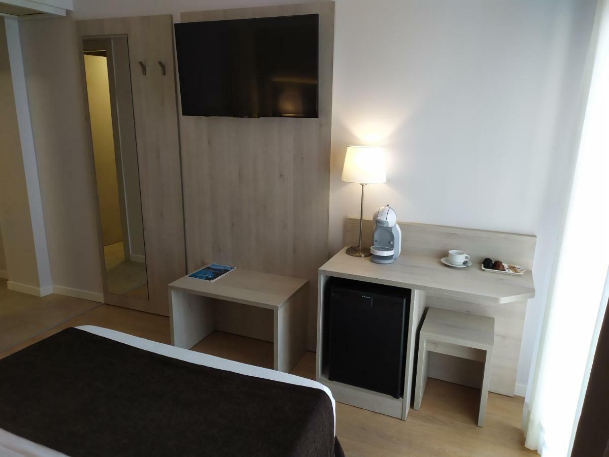 Hotel Helios Lloret Lloret de Mar Esterno foto